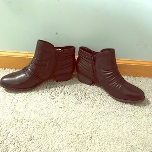 NWT black booties
